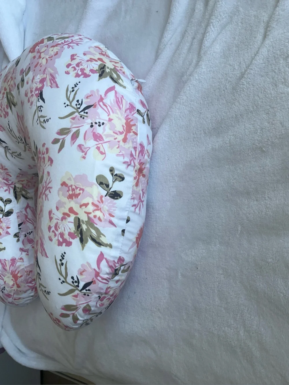 Amazon Floral Nursing Pillow - White and Pink Garden Print